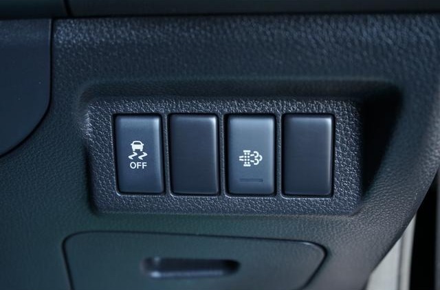 2011 NISSAN X-TRAIL